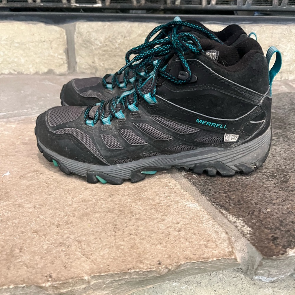 Merrell Women's Black and Teal Hiking Boots